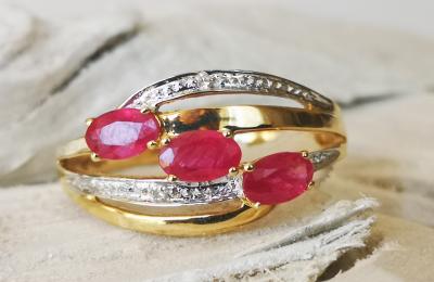 Bague jonc  en or jaune 18 carats rubis et diamants 2