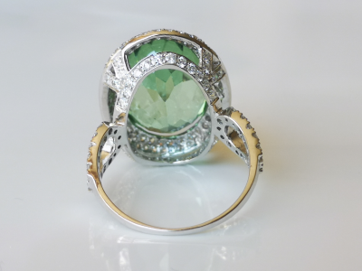 Bague marguerite en or gris 18 carats topaze verte de 11.5 cts et diamants - certificat 2