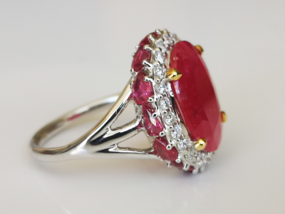Bague marguerite  en or gris  18 carats rubis de 5.2 cts et diamants - certificat 2