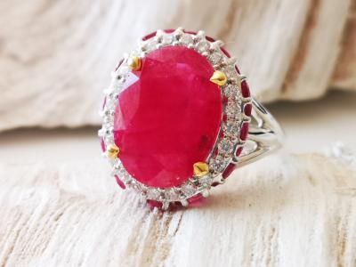 Bague marguerite  en or gris  18 carats rubis de 5.2 cts et diamants - certificat 2
