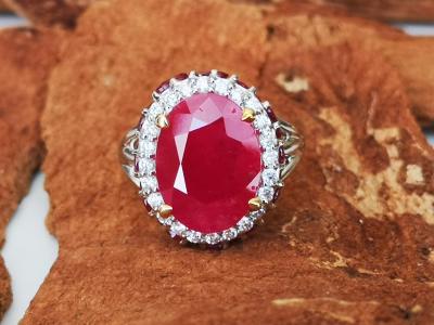 Bague marguerite  en or gris  18 carats rubis de 5.2 cts et diamants - certificat 2