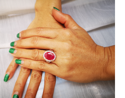 Bague marguerite  en or gris  18 carats rubis de 5.2 cts et diamants - certificat 2