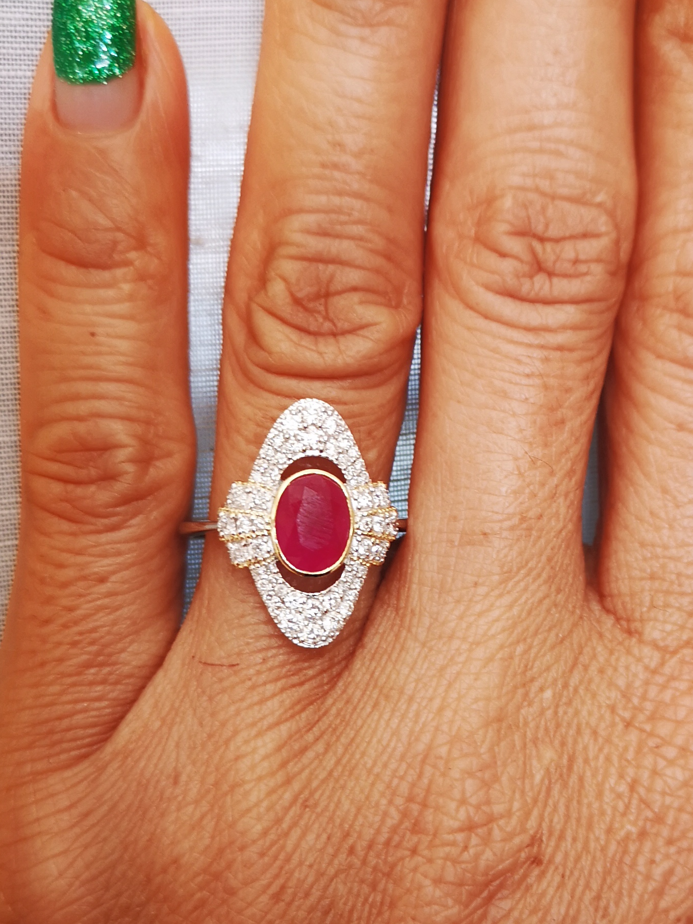 Bague En Or Jaune 18 Carats Avec Rubis Et Diamants - Taille 61 - Occasion