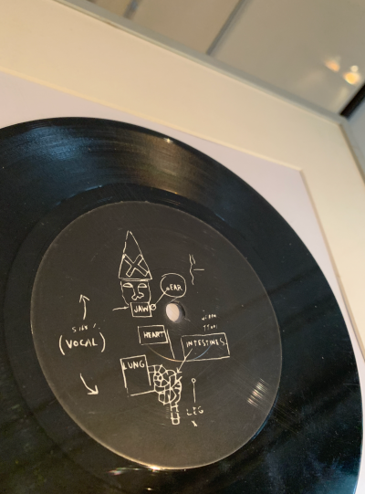 Jean Michel BASQUIAT (d’après) - Beat Bop - Impression offset sur vinyle 2