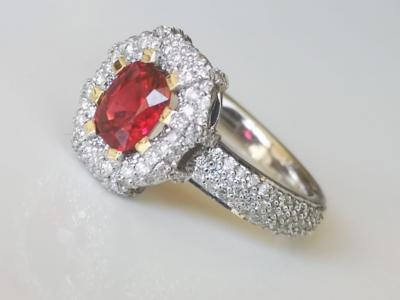 Bague en or gris, spinelle rouge et diamants 2