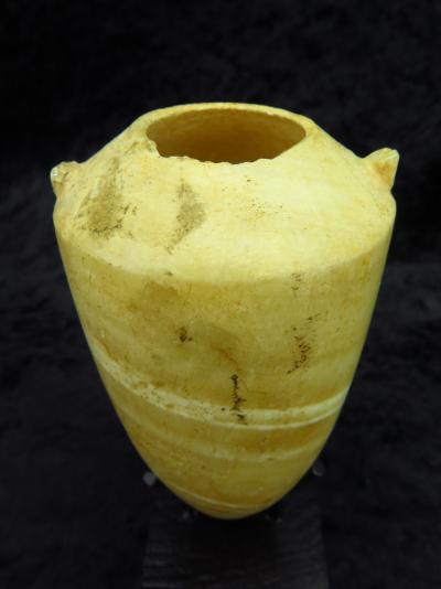 Égypte Antique - Amphoriskos en albâtre 2