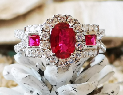 Bague en or gris de style art déco rubis et diamants - certificat 2