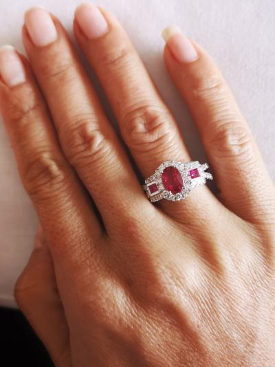 Bague en or gris de style art déco rubis et diamants - certificat 2