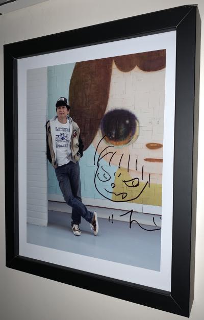 Yoshitomo NARA - Angry Boy - Dessin au feutre noir sur photographie - Signée 2
