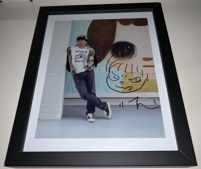 Yoshitomo NARA - Angry Boy - Dessin au feutre noir sur photographie - Signée 2