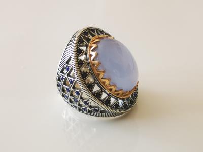 Bague chevalière en argent et calcédoine bleue 2