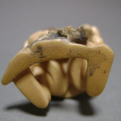 Japon - Netsuke en ivoire 2