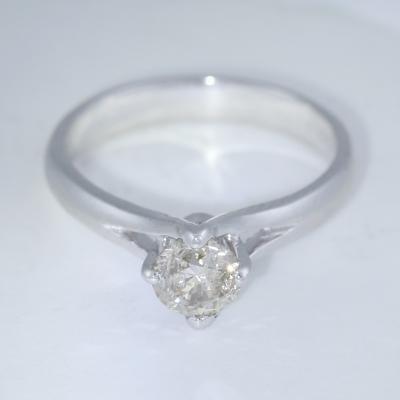 White gold Solitaire Diamond Ring 2
