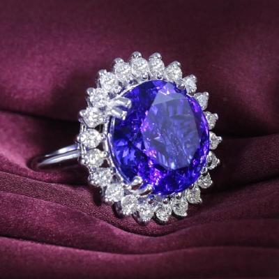 Bague en or blanc avec tanzanite (certifiée GIA) et diamants 2