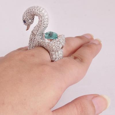 Bague en or blanc avec tourmaline paraiba et diamants 2