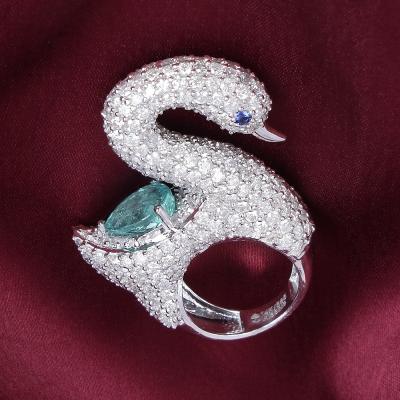 Bague en or blanc avec tourmaline paraiba et diamants 2