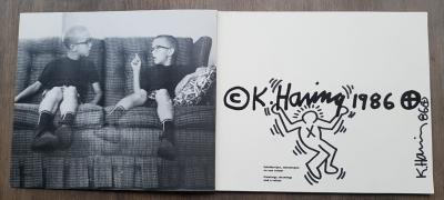 Keith HARING - Untitled, 1986 - Dessin sur page de garde de catalogue 2