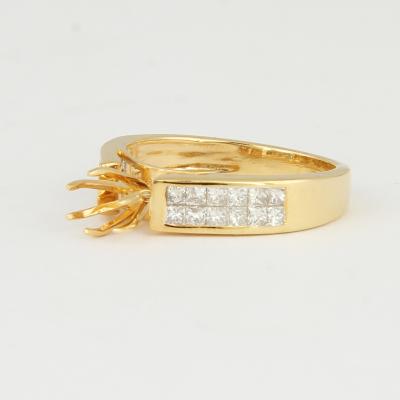 Bague en or jaune avec diamants latéraux (pierre centrale non monté) 2