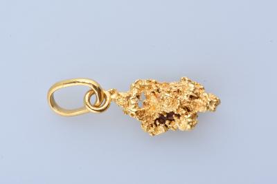 Pendentif pépite en or jaune 2