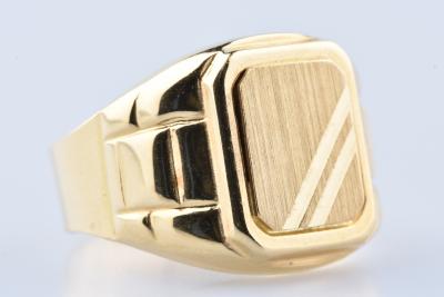 Bague chevalière homme en or jaune 2