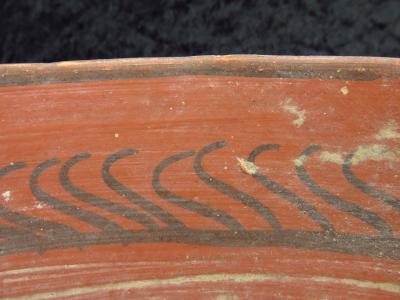 Ancien bol en terre cuite décoré à la Nouvelle Babylone 2