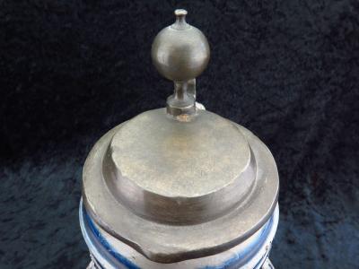Cruche en forme de poire décorée du Westerwald (Birne krug) 2