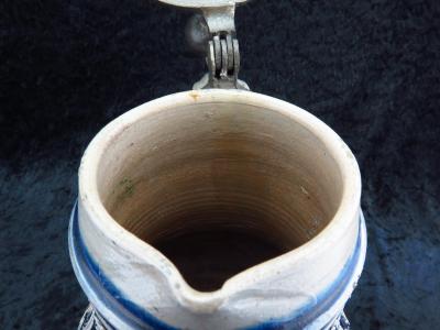 Cruche en forme de poire décorée du Westerwald (Birne krug) 2