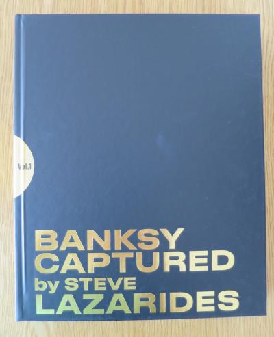 Steve LAZARIDES - Banksy Captured [Deluxe Black Limited Edition], 2020 - Livre d’artiste 2