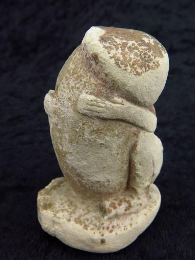 Égypte - Statue de fertilité en calcaire 2