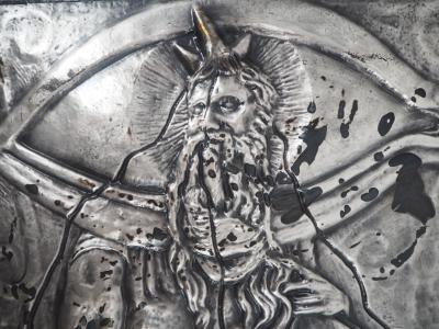 Salvador Dali : Moise et le monothéisme - Sculpture en Bas relief, Signé 2