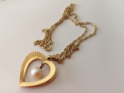 Chaine et pendentif en or jaune 18 carats  perle de culture 2