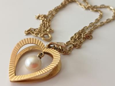 Chaine et pendentif en or jaune 18 carats  perle de culture 2