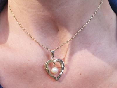 Chaine et pendentif en or jaune 18 carats  perle de culture 2