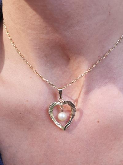 Chaine et pendentif en or jaune 18 carats  perle de culture 2