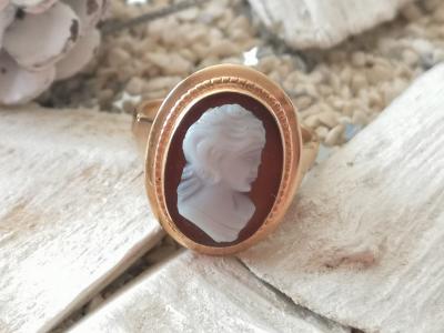 Bague ancienne en or jaune 18 carats camée 2