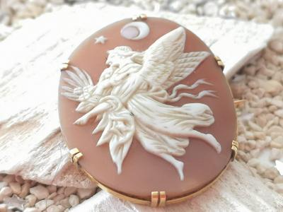 Broche ancienne  or 18 carats camé coquille 2