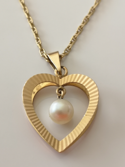 Chaine et pendentif en or jaune 18 carats  perle de culture 2