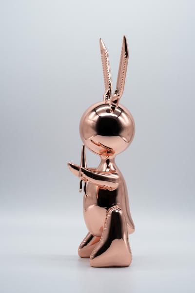 Editions Studio d’après Jeff Koons - Grand Rabbit Rose Gold - Sculpture 2