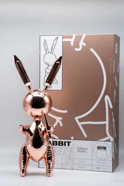 Editions Studio d’après Jeff Koons - Grand Rabbit Rose Gold - Sculpture 2