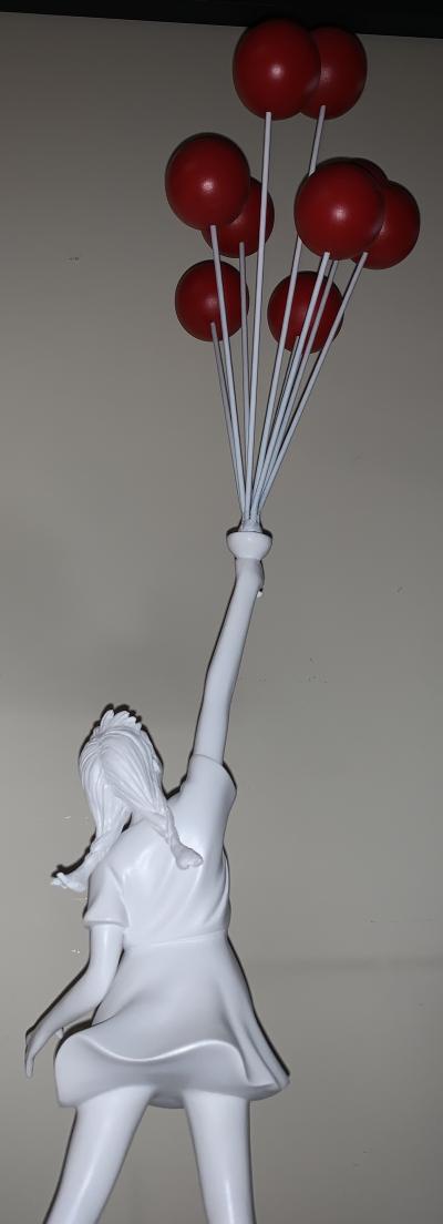 BANKSY (after) - Flying Balloons Girl, 2019 - Sculpture 2