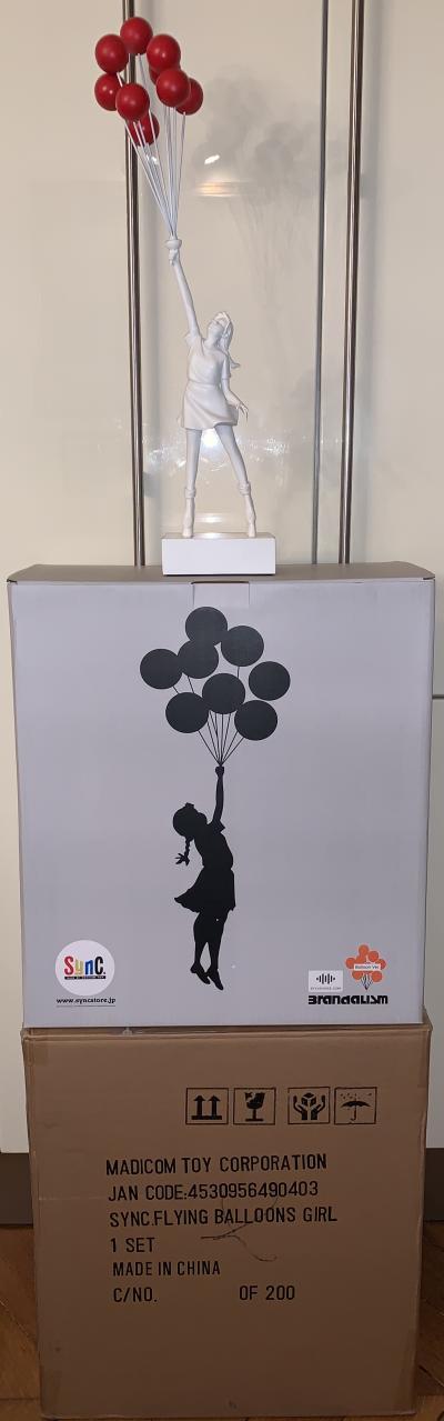 BANKSY (after) - Flying Balloons Girl, 2019 - Sculpture 2
