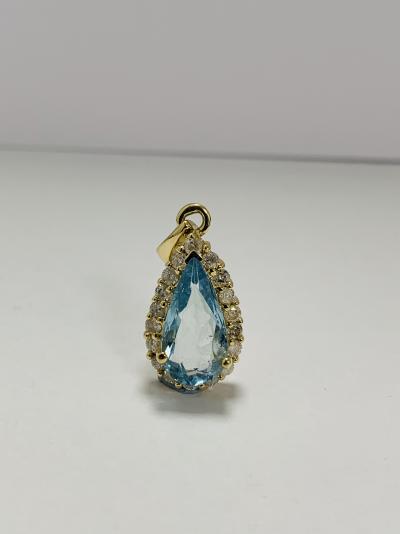 14ct Yellow Gold Aquamarine and Diamond pendant 2