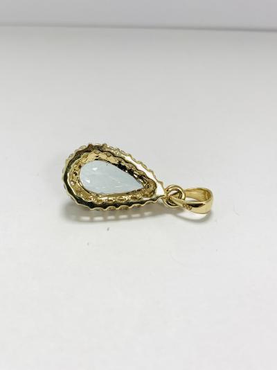 14ct Yellow Gold Aquamarine and Diamond pendant 2