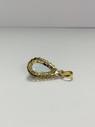 14ct Yellow Gold Aquamarine and Diamond pendant 2