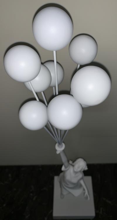 BANKSY (d’après) - Flying Balloons Girl, 2019 - Sculpture 2