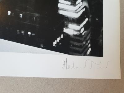Helmut NEWTON - Patti Hansen Over Manhattan,1977, Photolithographie 2