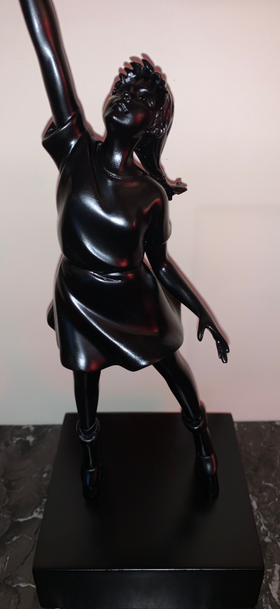 BANKSY (d’après) - Flying Balloons Girl, 2019 - Sculpture 2