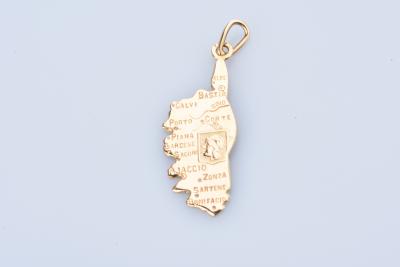 Pendentif Corse en or jaune 18 carats 2