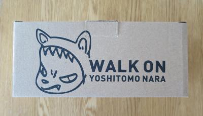 Yoshitomo NARA (d’après)  - Flip Clock  Walk on (Beige) - Horloge 2