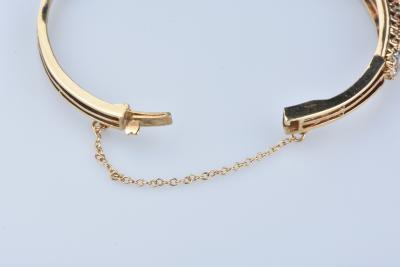 Bracelet jonc en or jaune serti de 7 aigues marine de 0,92 ct et de 14 diamants ronds brillants de 0,39 ct 2